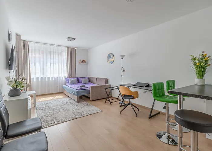 Maria\'S Family Home With Free Parking